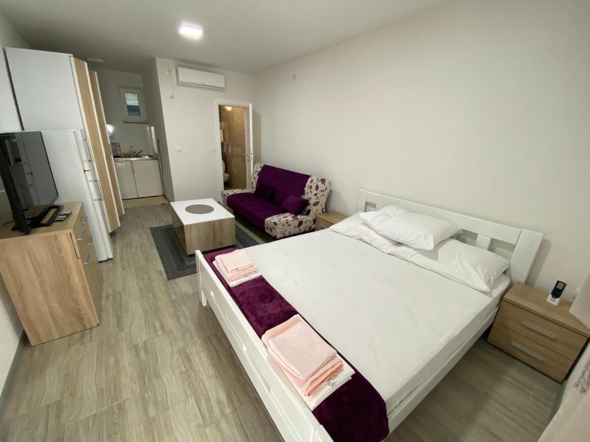 Apartmani Anita Starigrad Paklenica Eksteriør bilde