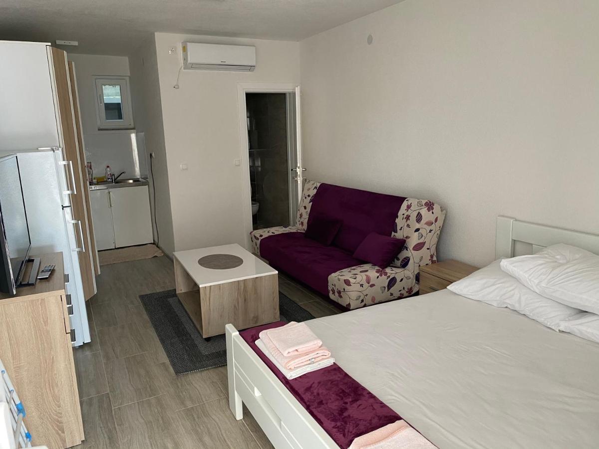 Apartmani Anita Starigrad Paklenica Eksteriør bilde