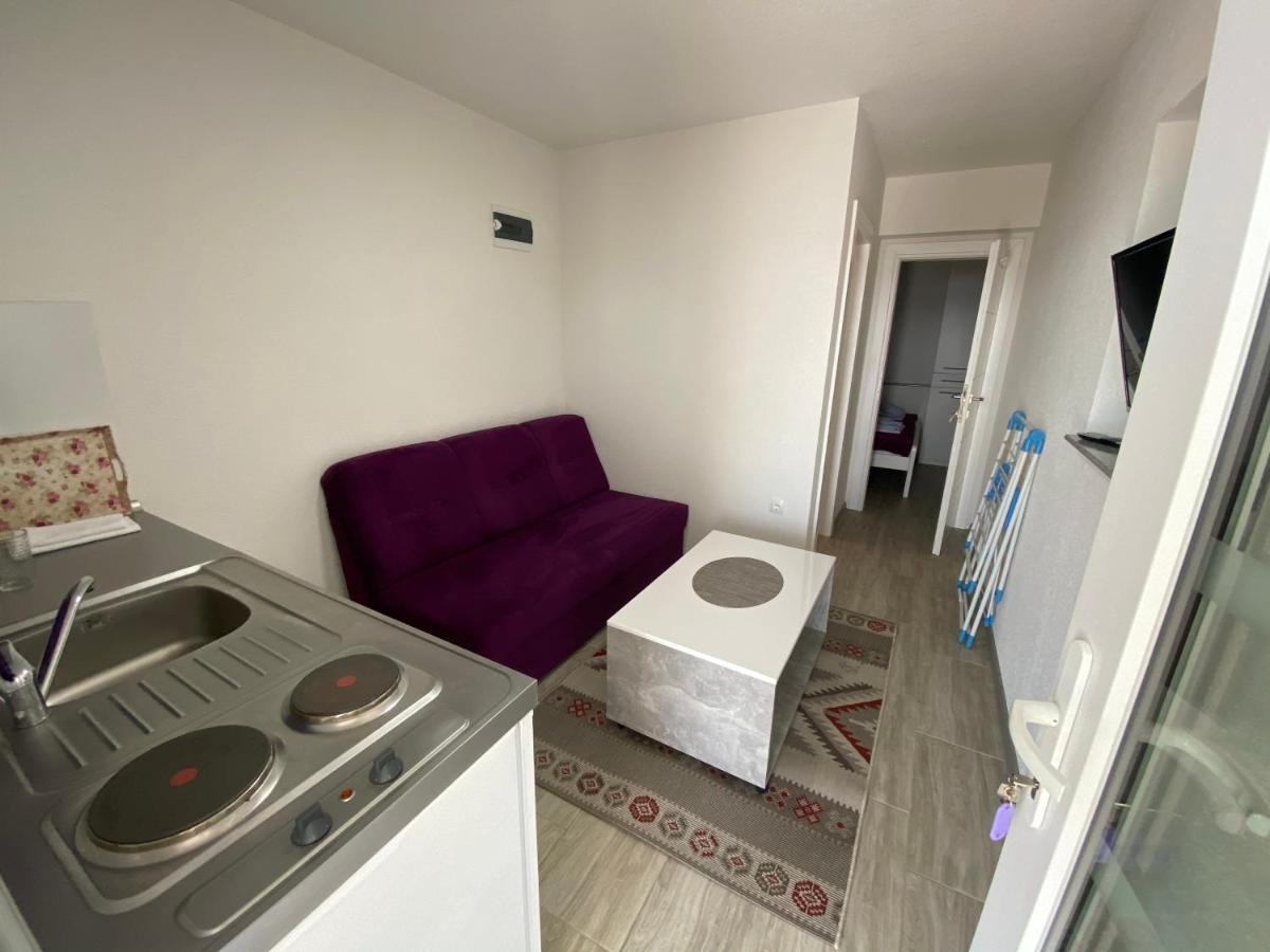 Apartmani Anita Starigrad Paklenica Eksteriør bilde