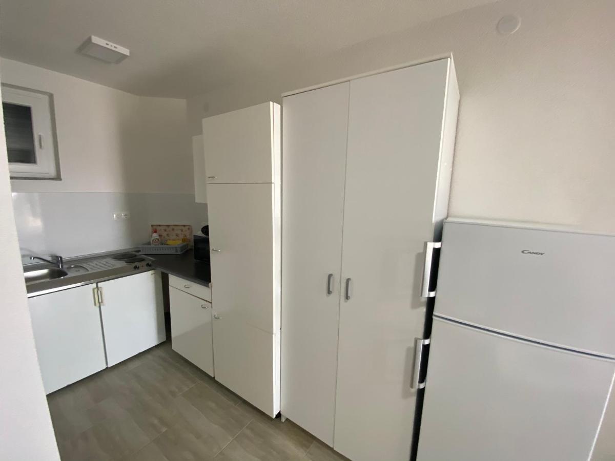 Apartmani Anita Starigrad Paklenica Eksteriør bilde