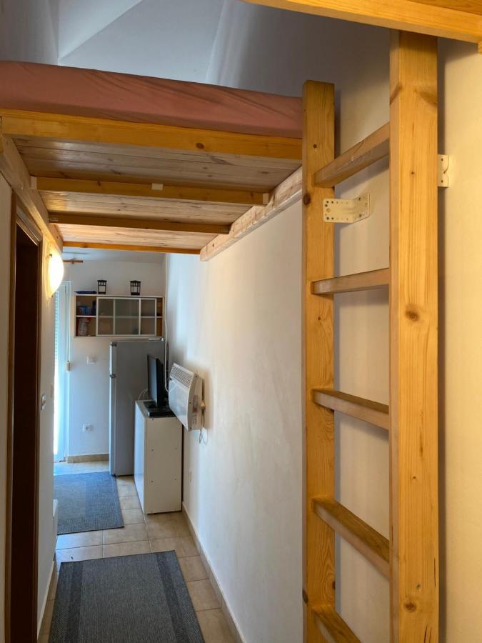 Apartmani Anita Starigrad Paklenica Eksteriør bilde