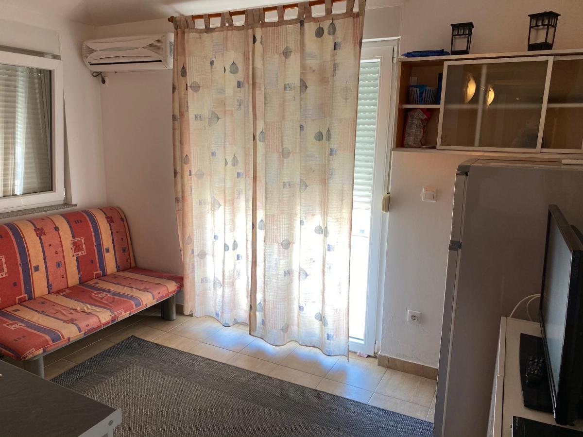 Apartmani Anita Starigrad Paklenica Eksteriør bilde